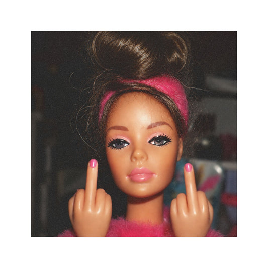 Sassy Doll Middle Finger Car Magnet — Funny Retro Barbie-Inspired Magnet